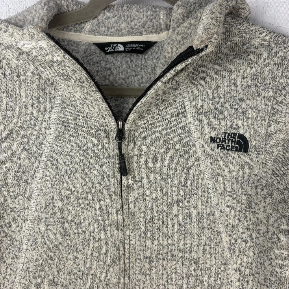 The North Face Women’s Small Light Gray Fleece Hooded Jacket / Zip Up Hoodie - Picture 6 of 10